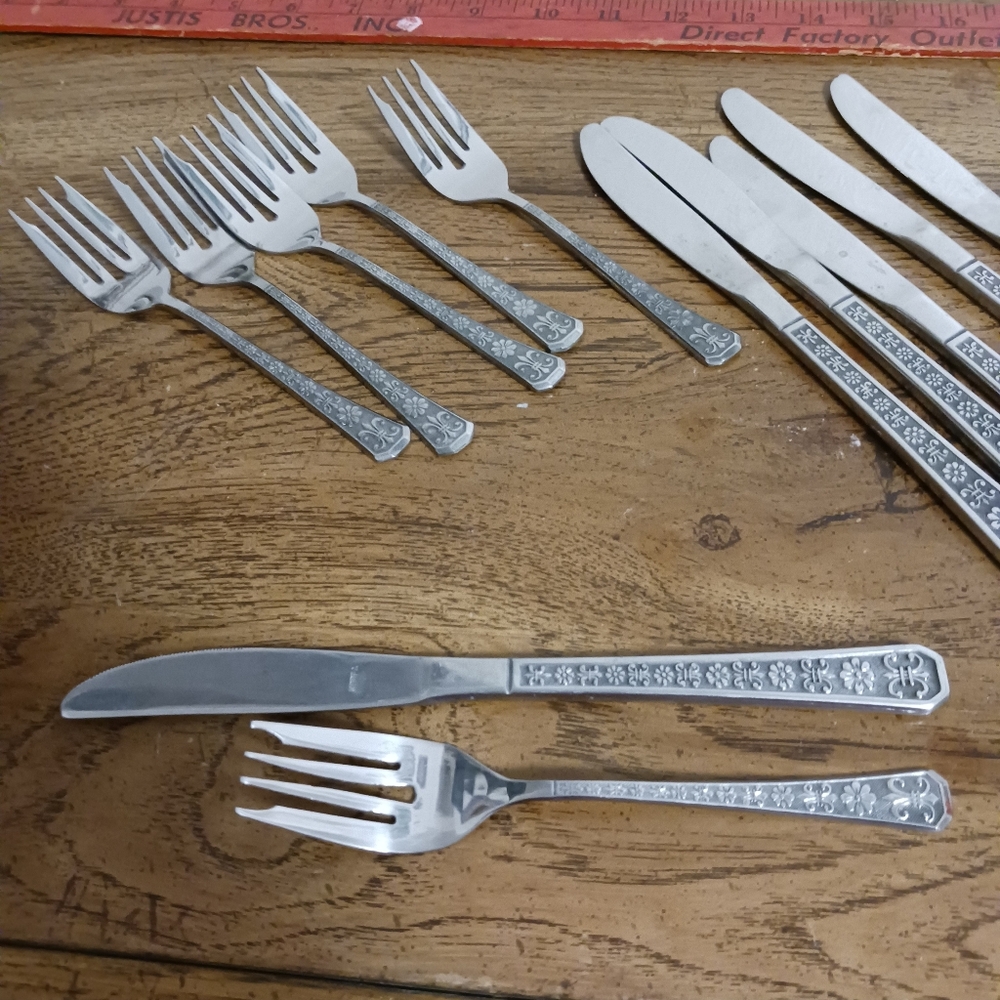 Interpur Flatware Forks And  Knives Dozen 6 each Fleur Handle Cutlery